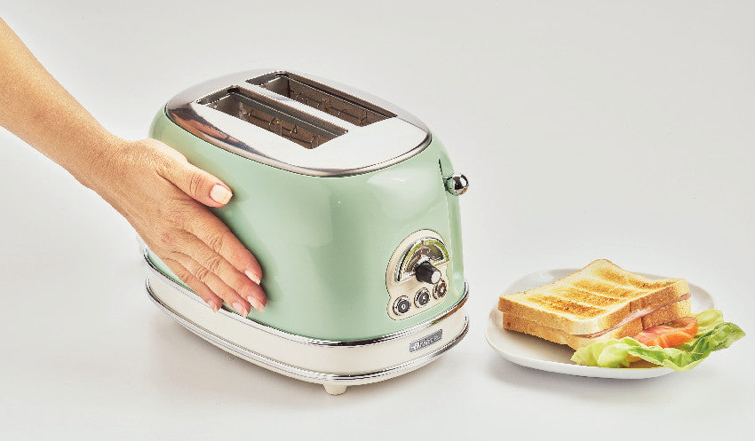ARIETE Vintage 1L Kettle Green Pear Shape + ARIETE Vintage 2-Slice Toaster Green Design