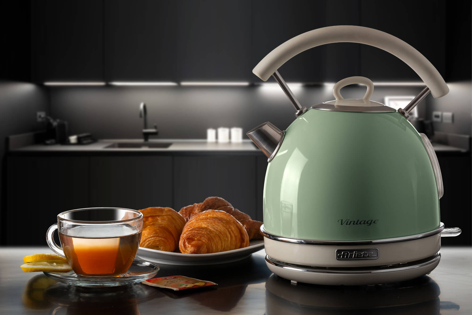 ARIETE Vintage Electric Kettle 1.7L Vintage Steel Green