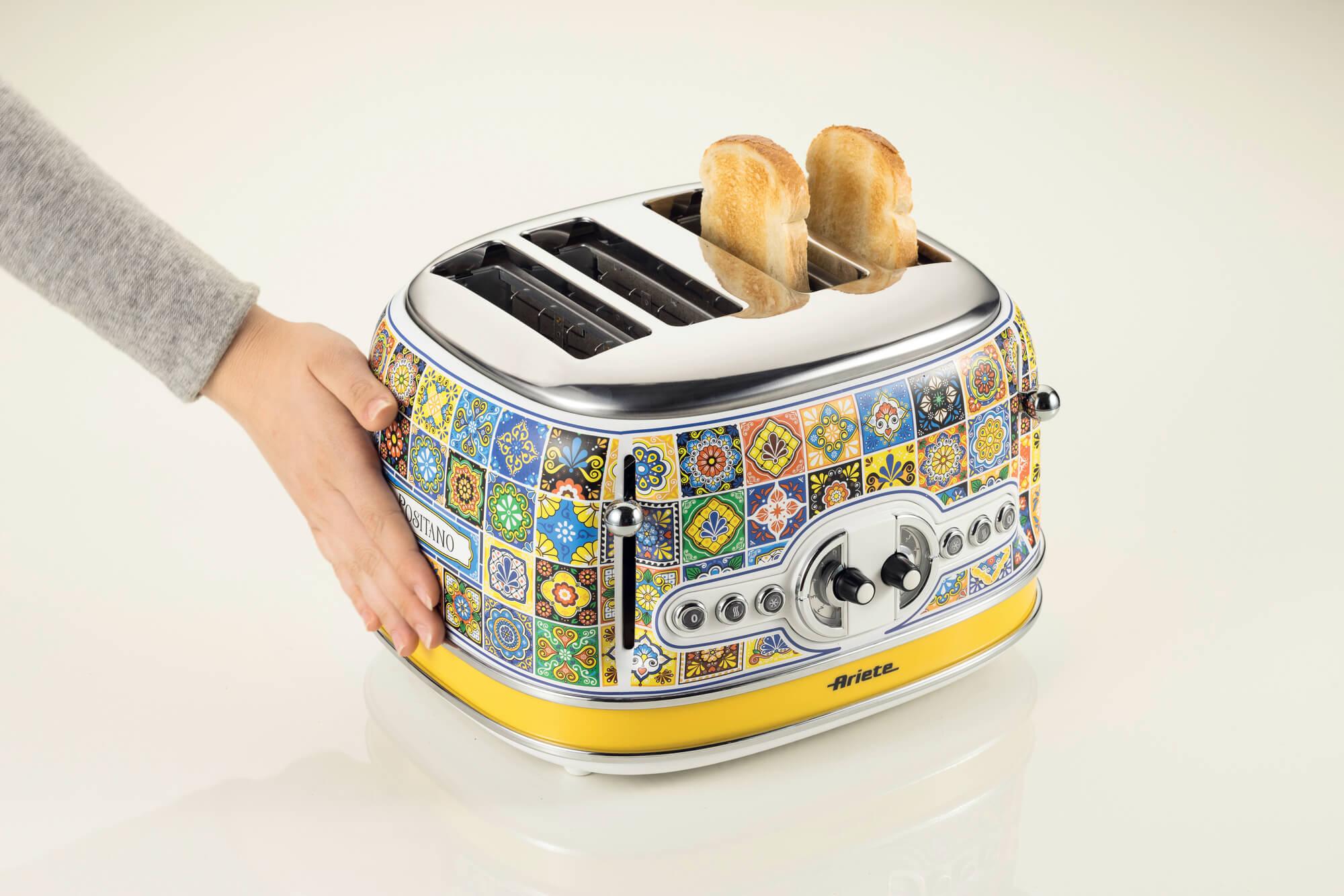 ARIETE Positano Vintage Kettle 1.7L Mediterranean Design + 4-Slice Toaster + Juicer