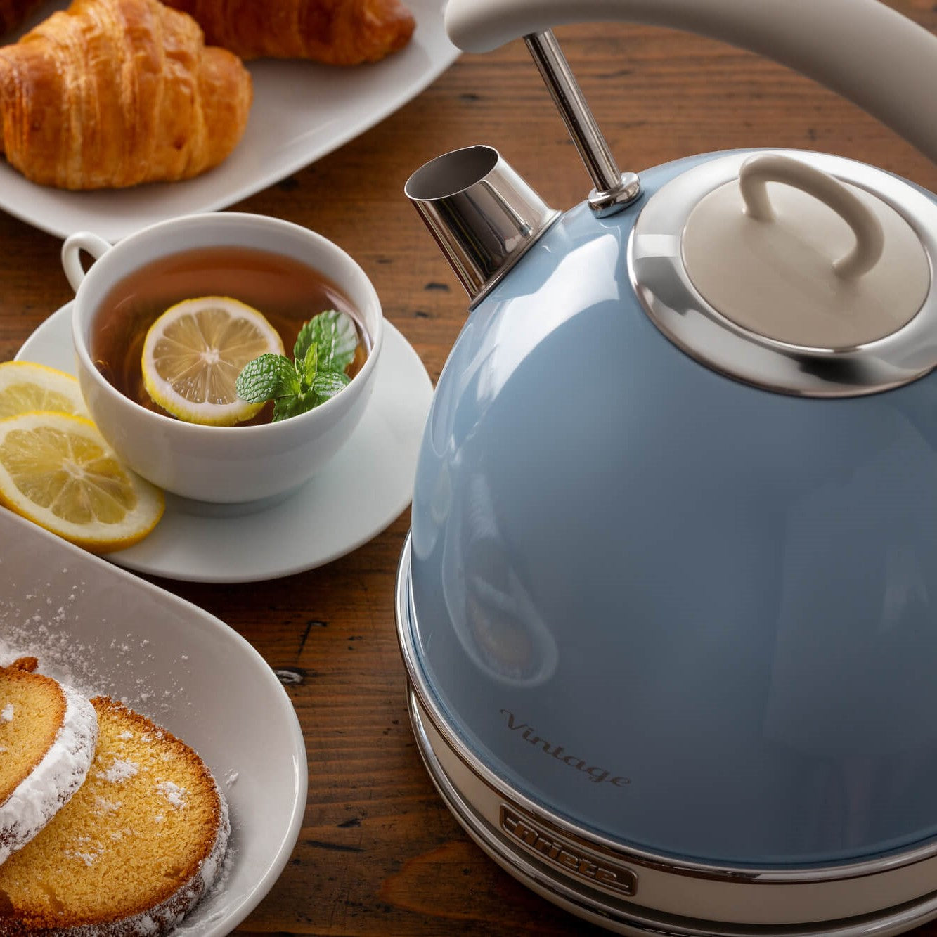 ARIETE Vintage Electric Kettle 1.7L Stainless Steel Blue
